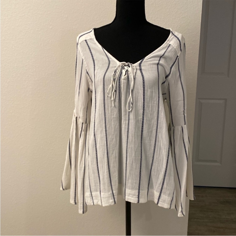 Sanctuary- Women's White and Blue Striped Top for style and comfort